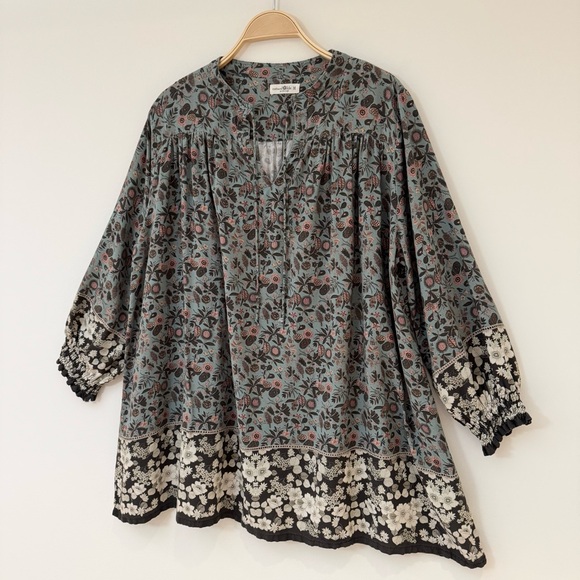 Natural Life Dara V-Neck Floral Tunic Dress in Sage Brown Hem, Size M - Picture 9 of 13